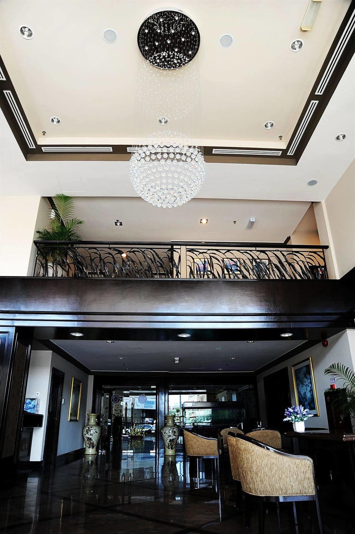 Hotel Mimosa Malacca Exterior photo