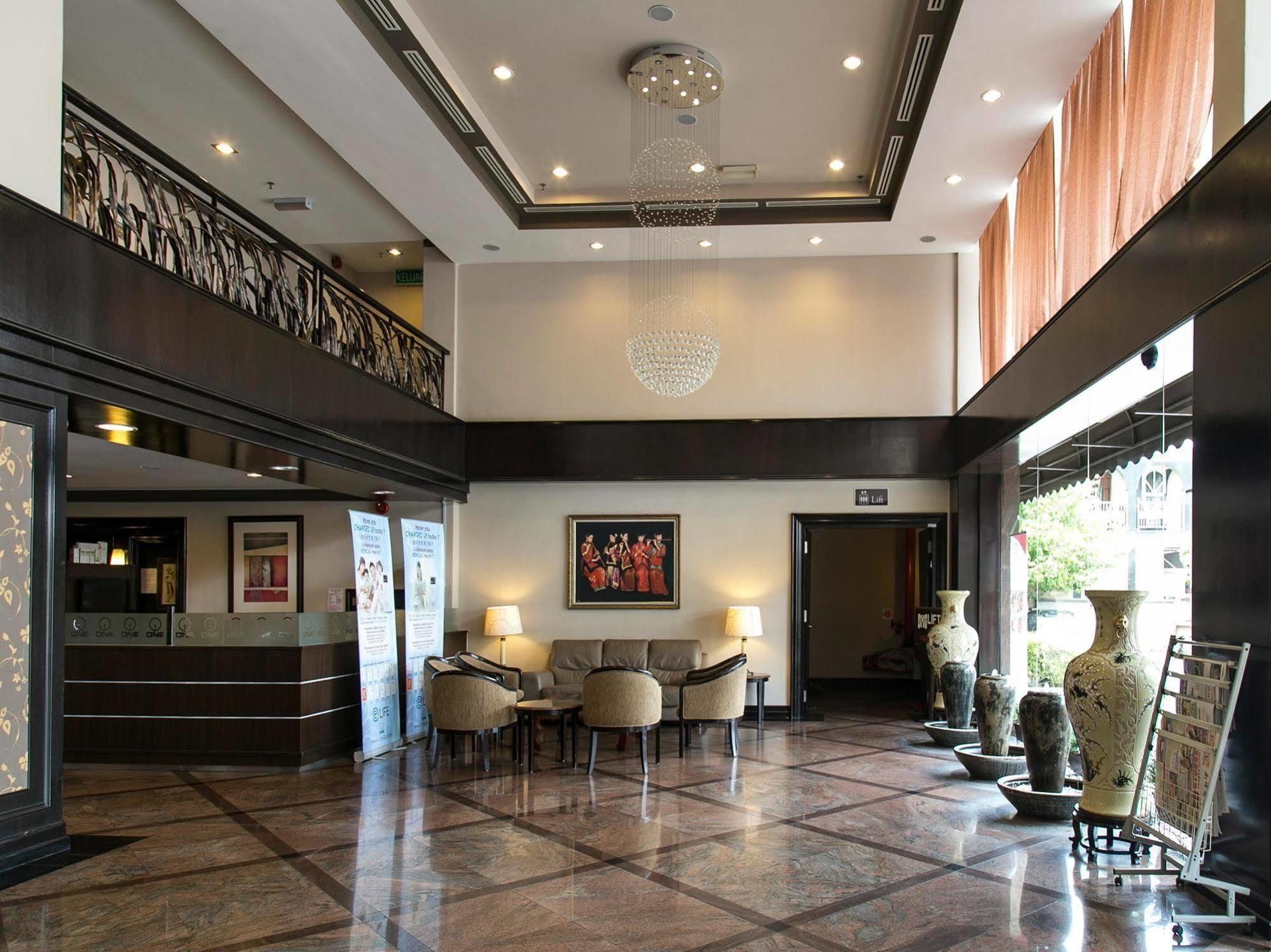 Hotel Mimosa Malacca Exterior photo